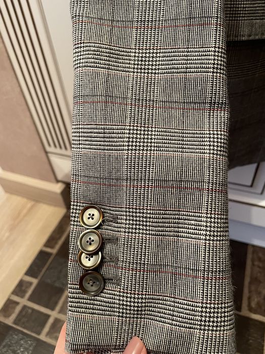 Продам пиджак женский Massimo Dutti