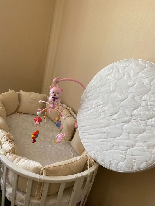 Продам детскую кроватку