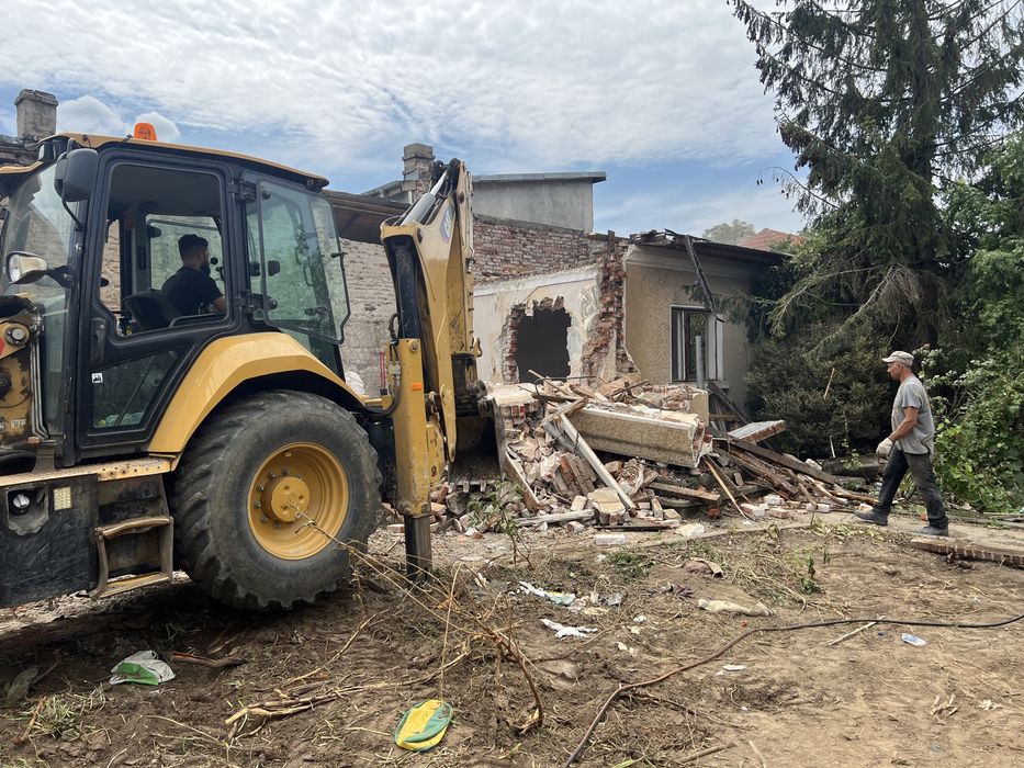 Demolari Excavatii Transport Agregate Inchirieri utilaje