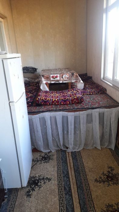 Qoyliq massiv 5 uy sotiladi 4 hona 4 etaj holati yahwi  88000$