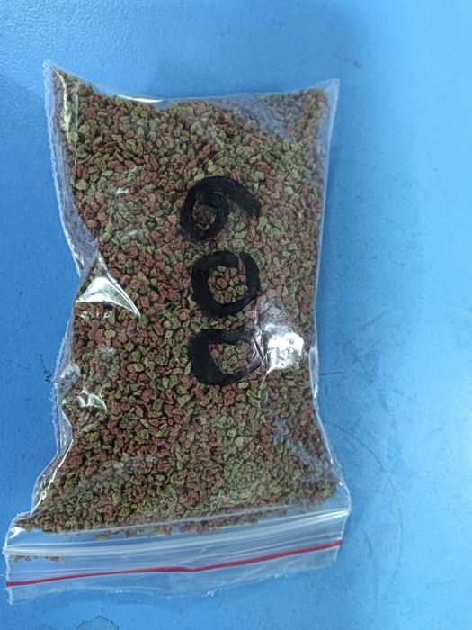 Продам корм для аквариумных рыб
