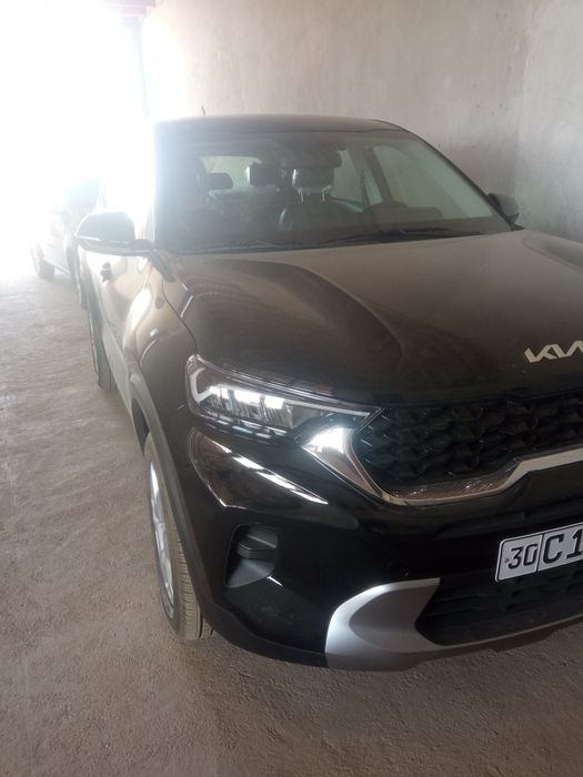 Kia Sonet 1-pozitsiya yangi 1250km yurgan mexanika