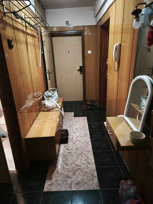 Четиристаен апартамент Цветен квартал, Варна