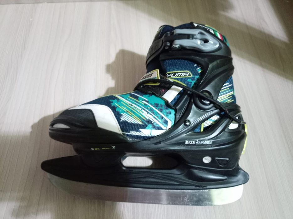 Продам коньки детские
