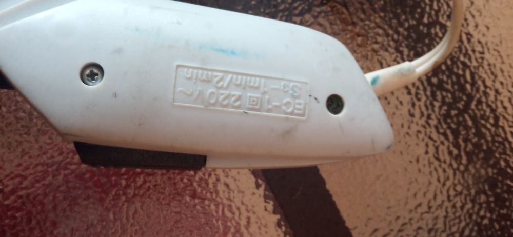 Електрическа ножица за картон,хартия,ламарина