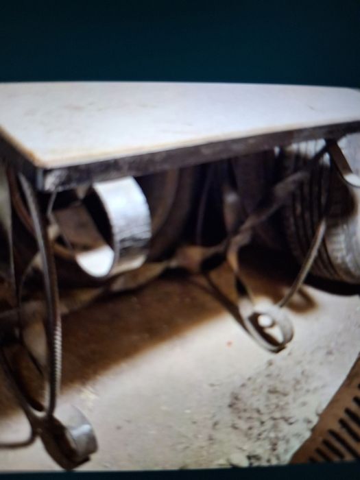 Продавам мраморна маса