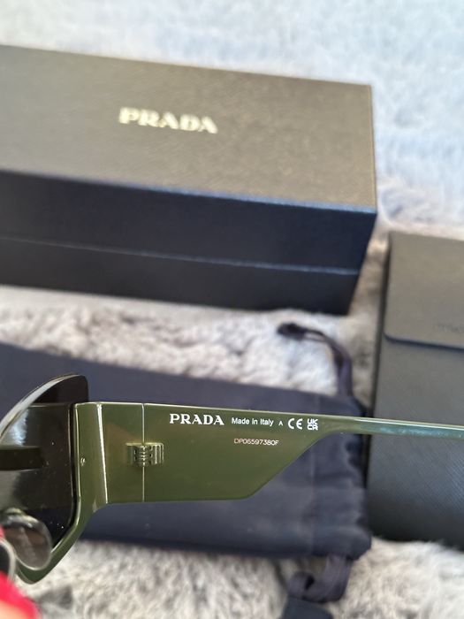 Ochelari de soare Prada