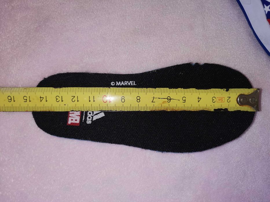 Маратонки Adidas marvel captain america