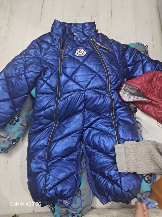 Отдам даром детские вещи