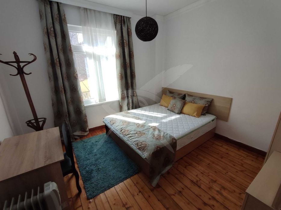 Продава се Тристаен апартамент в Варна, Център - 88 кв.м за 3410 €/кв.м - Снимка #2