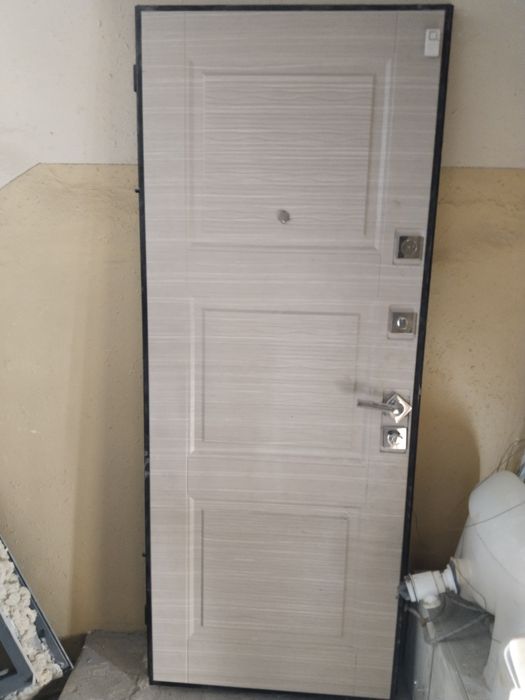 Temir eshik Rossiya Boldoors firmaniki