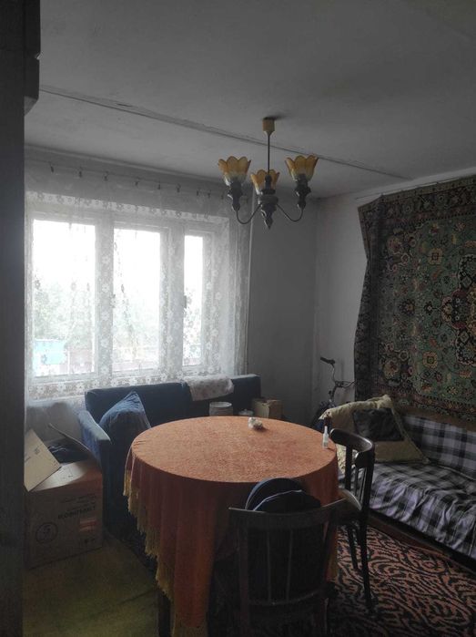 Продам трехкомнатную квартиру
