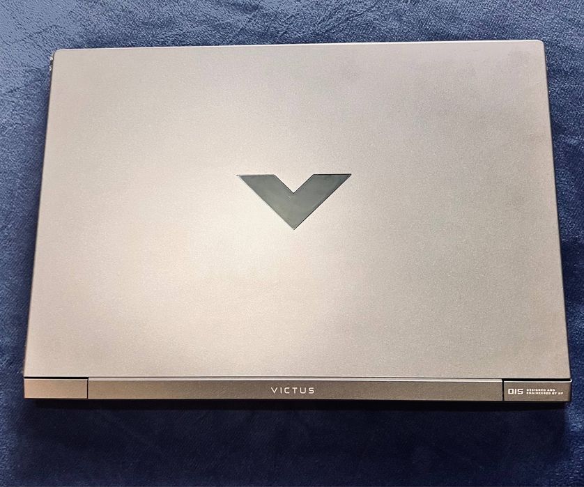 HP Victus ideal holatda A+