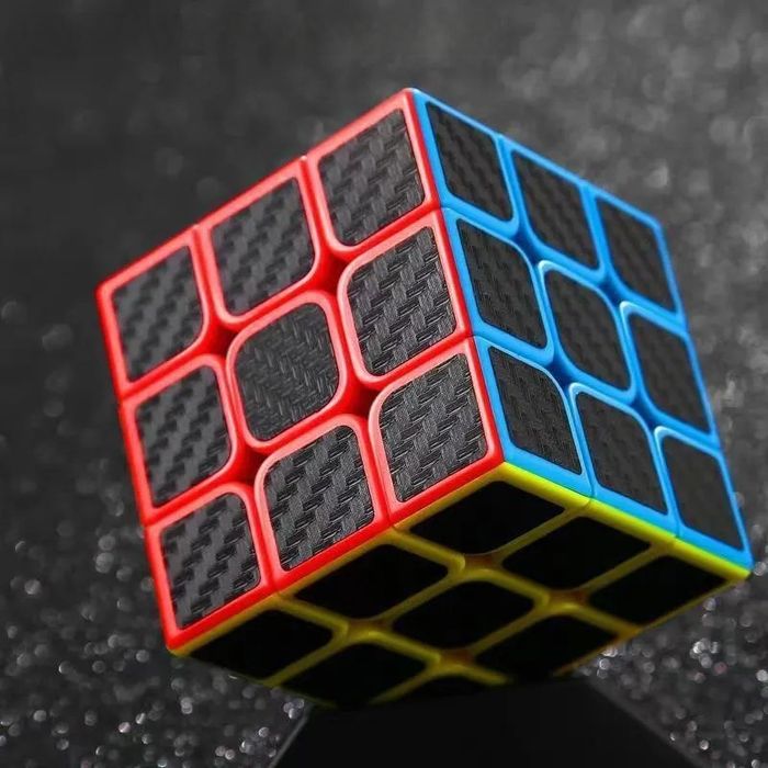 Cub Rubik, diferite modele. Fibra de carbon, ușoare și rapide. Nonslip