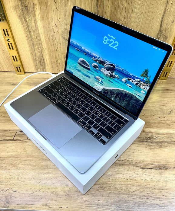MacBook Pro M1 Silver 8/256-Chotkiy noutbuk ( Макбук - Ноутбук)