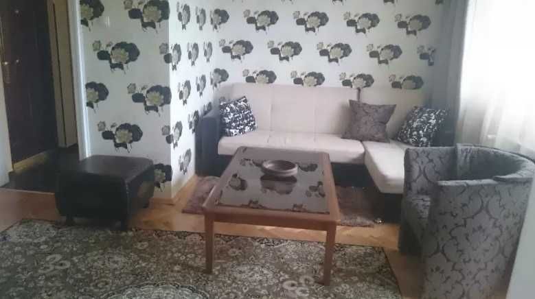 Дава се под наем Двустаен апартамент в София, Гео Милев - 75 кв.м за 373.83 € - Снимка #1