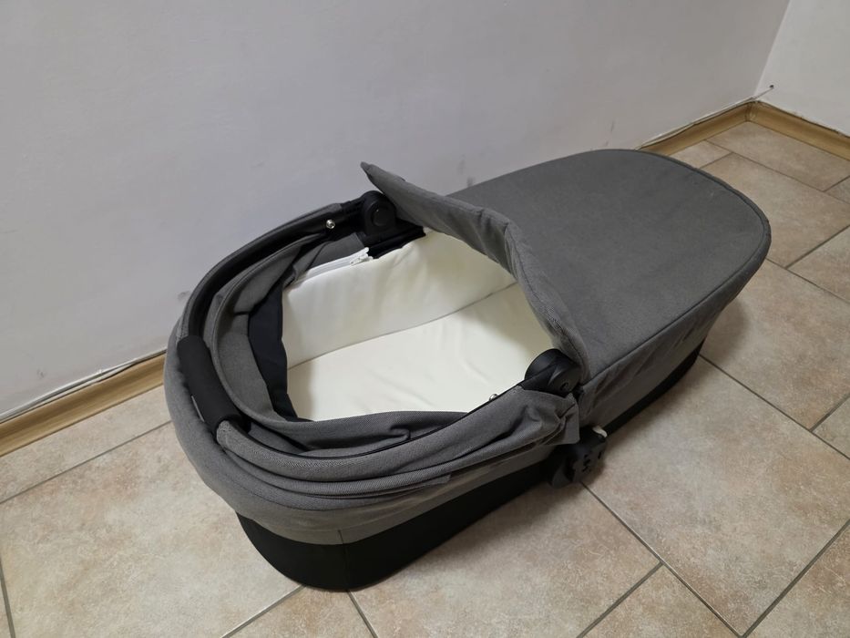 Бебешка количка Cybex Balios S Lux, сребристо шаси