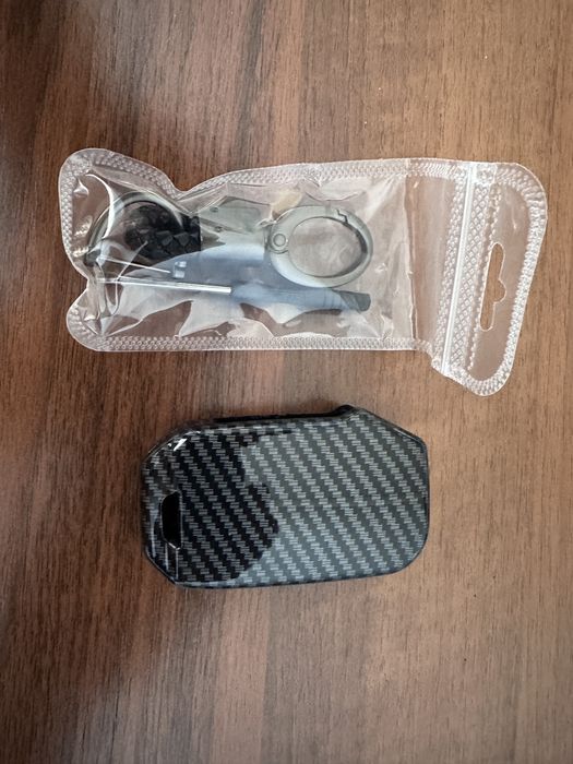 Чехол на ключ kia carbon пластик