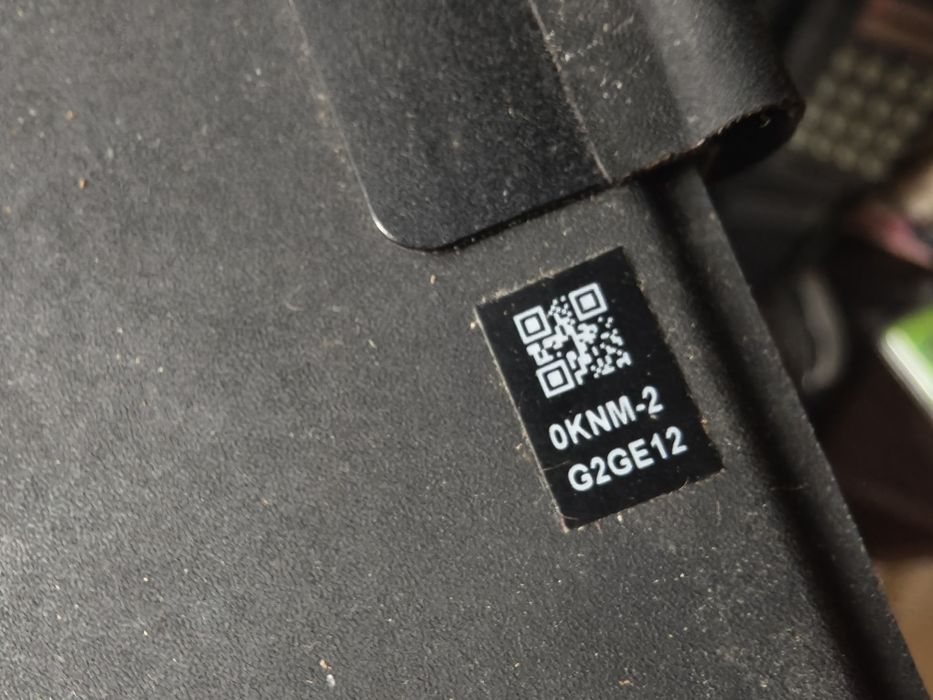 Продавам клавиатура и батерия Acer switch 5