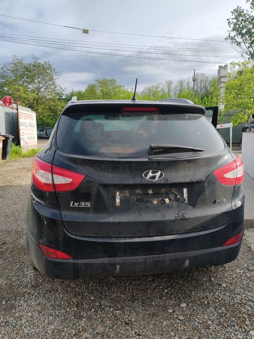 Dezmembrez Hyundai Ix35 Lm, El, Elh 2015 1.7 Crdi D4Fd 85Kw|116Hp