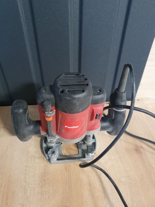 Freza electrica Panzer 1200W