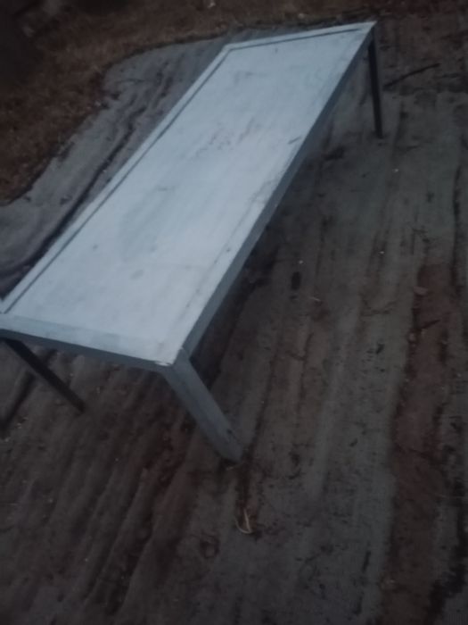 Продам железный столы