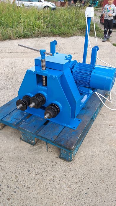 Masina de roluit/indoit  teava