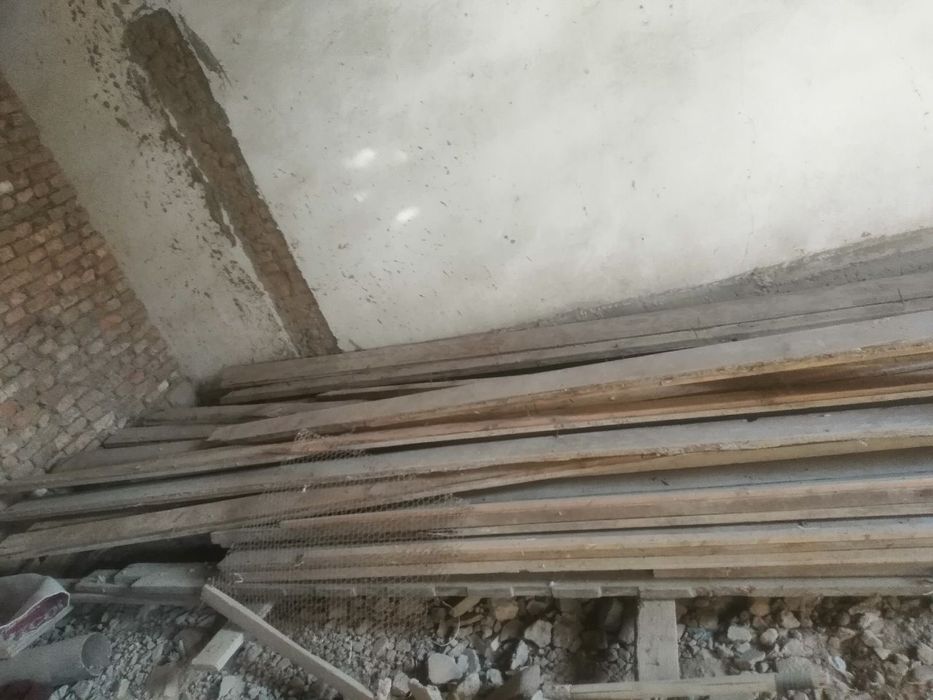 Пол тахта Страпила
4 метрли. Страпила олтита. 5ярим метрли брус