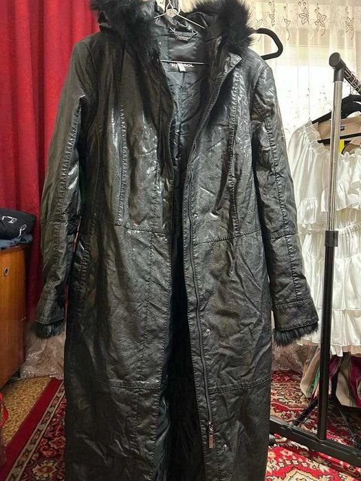 Дамски връхни дрехи