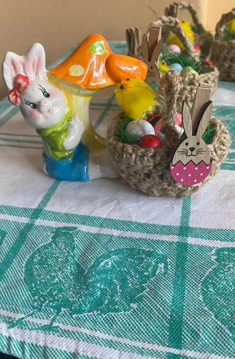 Ръчно изработени Великденски кошнички