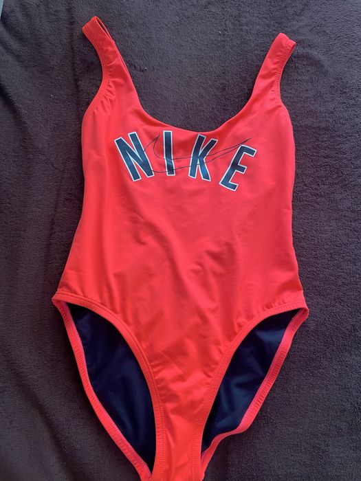 Нов бански  Nike