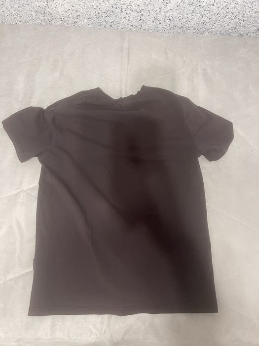 Продам футболку Boss