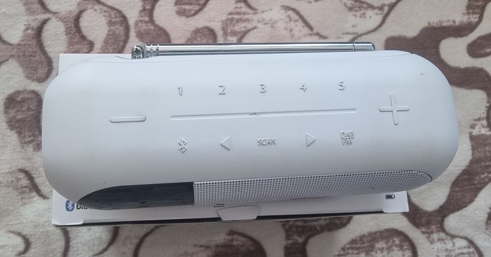 Радио-колонка JBL за части