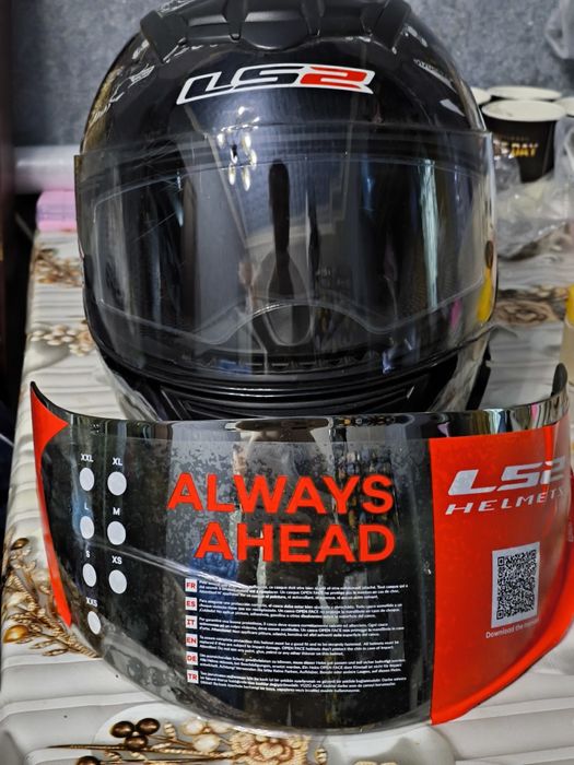 Продается шлем LS2 c гарнитурой в комплекте
