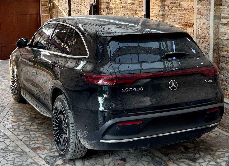 Продается электромобиль MERCEDES-BENZ EQC 400 4MATIC немецкий