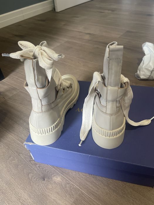 Продам ботинки от Elle. 36. Новые.