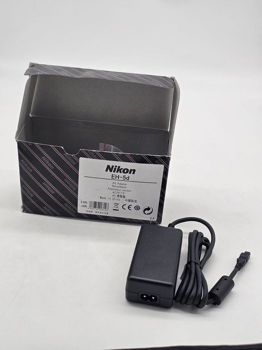 Nikon EH-5d - alimentator pentru Nikon