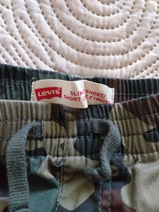 Лот тениска и камуфлажен панталон Levi's  146 / 152