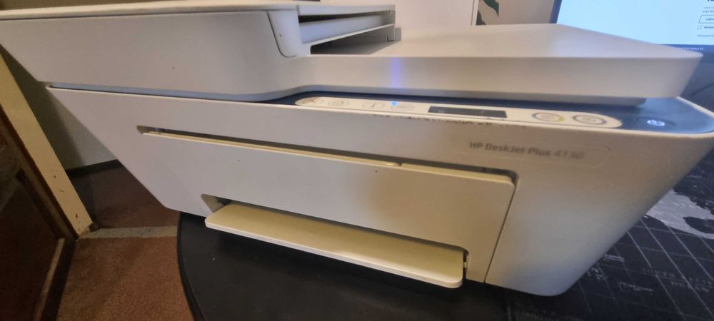 Imprimantă multifuncțională HP Deskjet Plus 4130 All-in-One