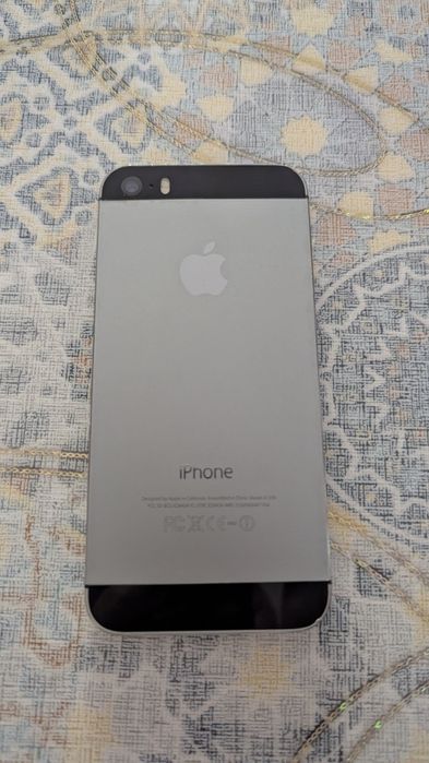 iPhone 5s в хорошем состоянии