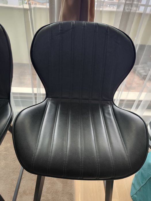 Комплект черни бар столове