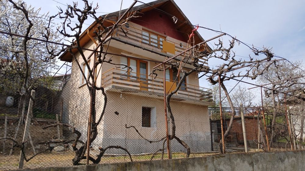 Къща в село Бадино