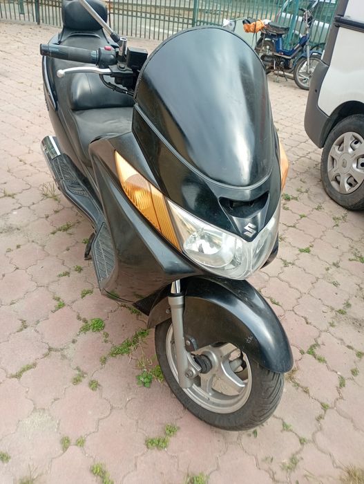 Suzuki burgman 400