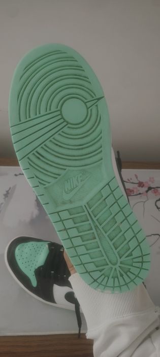 Jordan 1 High OG Green Glow