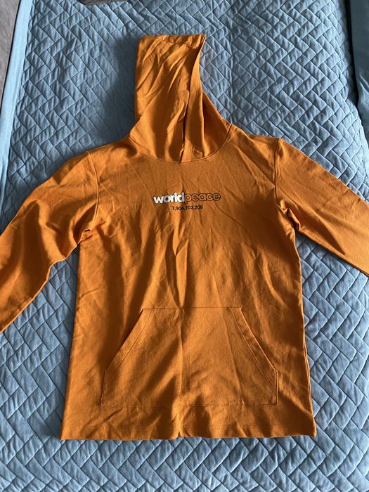 продаются две кофты совершенно новые