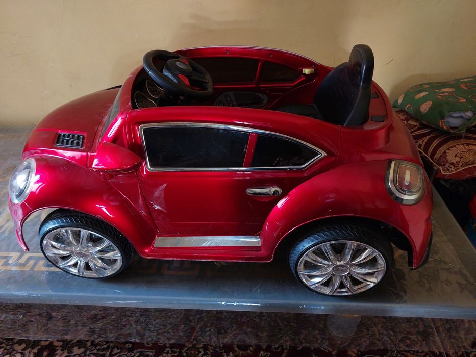 Детский мошинча сотилади