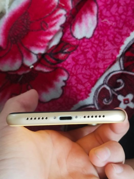 IPhone Xr 128GB 77 akb