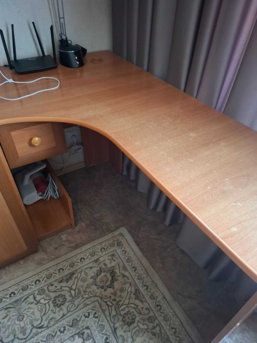 Стол компьютерный