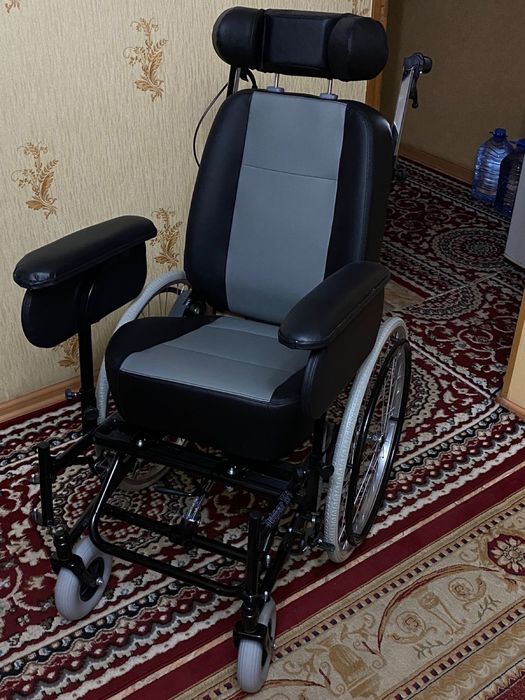 Продам кресло коляску инвалидную новую