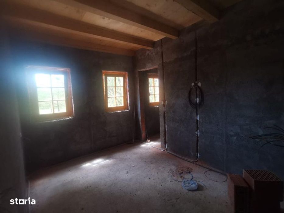 Vanzare - Casa P+M si teren 30 ari (7089)